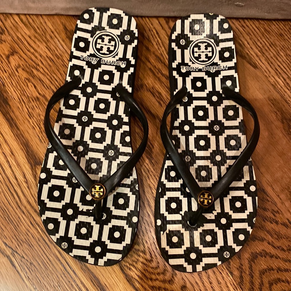 Tory Burch Flip Flops SZ 7